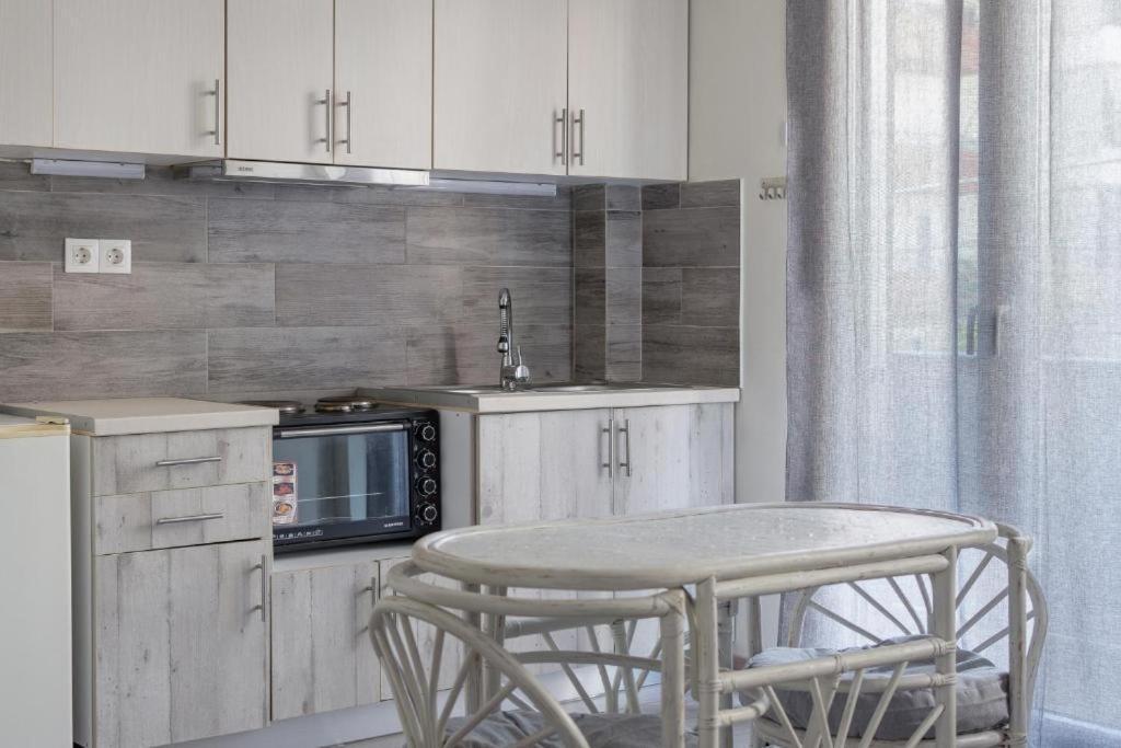Lovely Studio Apartment For 2 Ppl In Atenas Exterior foto