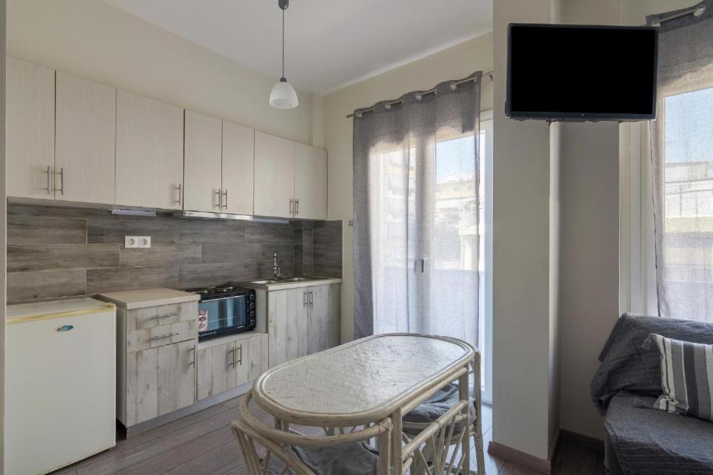 Lovely Studio Apartment For 2 Ppl In Atenas Exterior foto